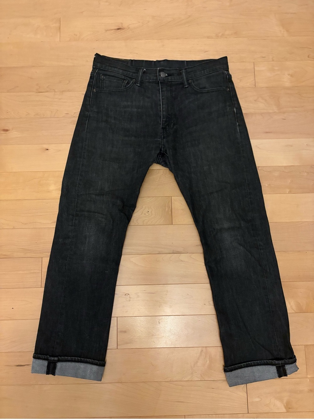 Levi's 513 Black 32x30 Tag Fits 32x28